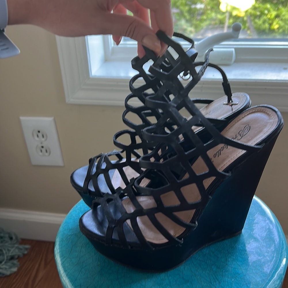 Strappy black wedges